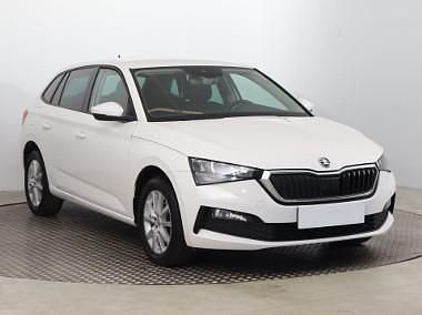 Biały Używany 2022 Skoda Scala Hatchback | 62 999 zł (Uczciwa cena) - Obraz 1/4