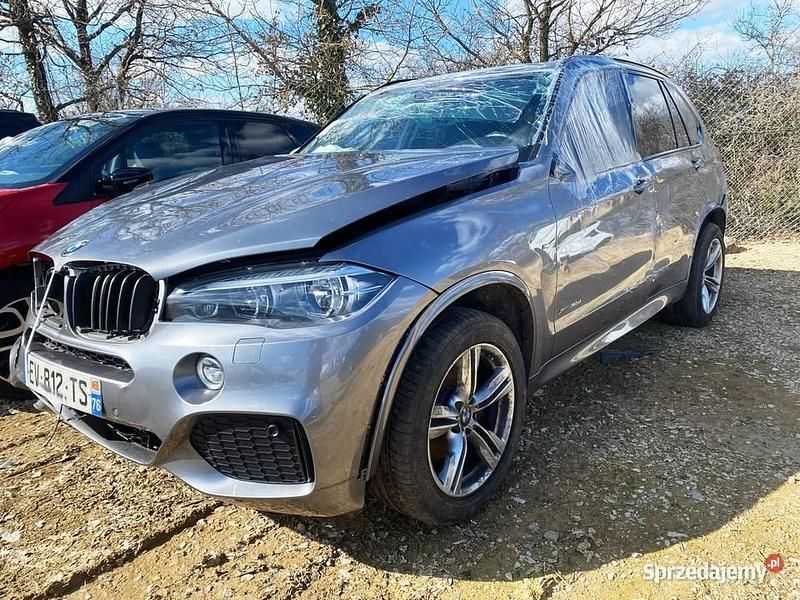 Szary Używany 2018 BMW X5 M Sport SUV | 41 000 zł - Obraz 1/4