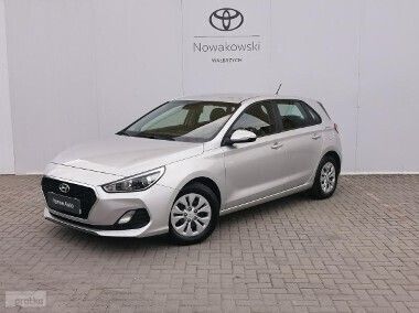 Srebrny Używany 2019 Hyundai i30 Classic Hatchback | 63 700 zł - Obraz 1/4