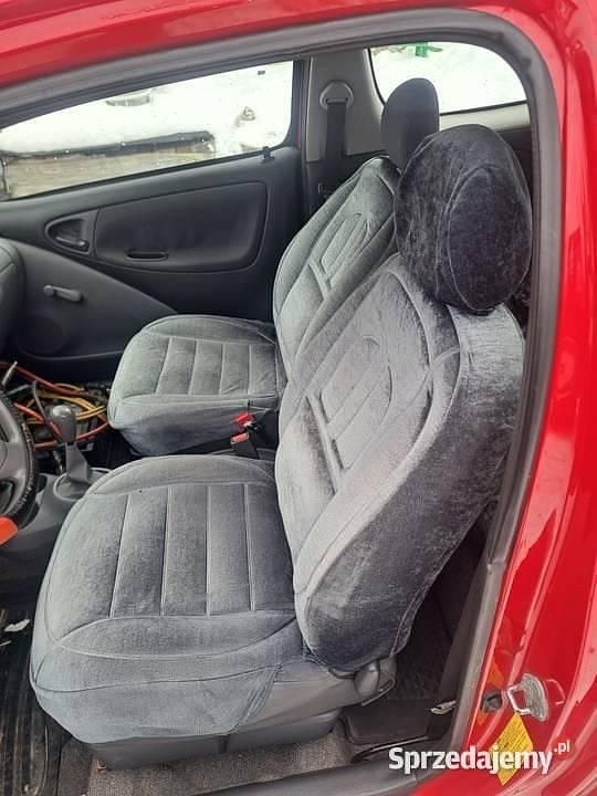 Używany Toyota Yaris 2000