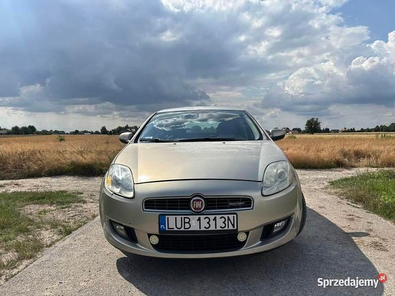 Beżowy Używany 2007 Fiat Bravo Emotion Hatchback | 5600 zł - Obraz 1/4