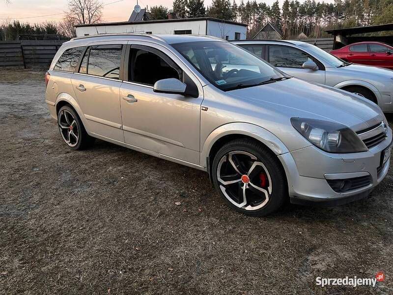 Srebrny Używany 2005 Opel Astra Kombi | 3700 zł (Super Cena) - Obraz 1/4