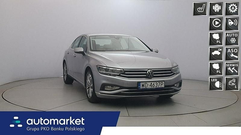Srebrny Używany 2021 VW Passat Elegance Sedan/Limuzyna | 72 800 zł (Super Cena) - Obraz 1/4