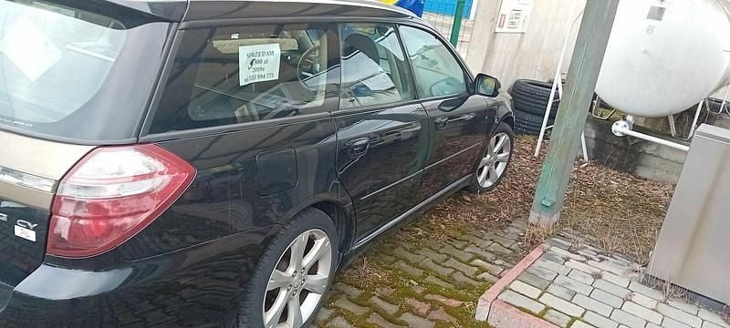 Używany Subaru Legacy 2009 Czarny Kombi