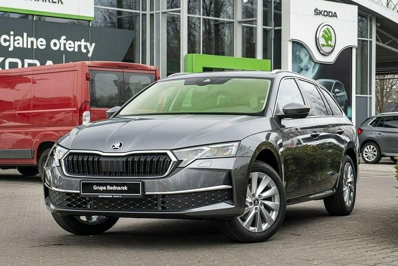 Nowe Skoda Octavia Selection 2025 Szary Kombi