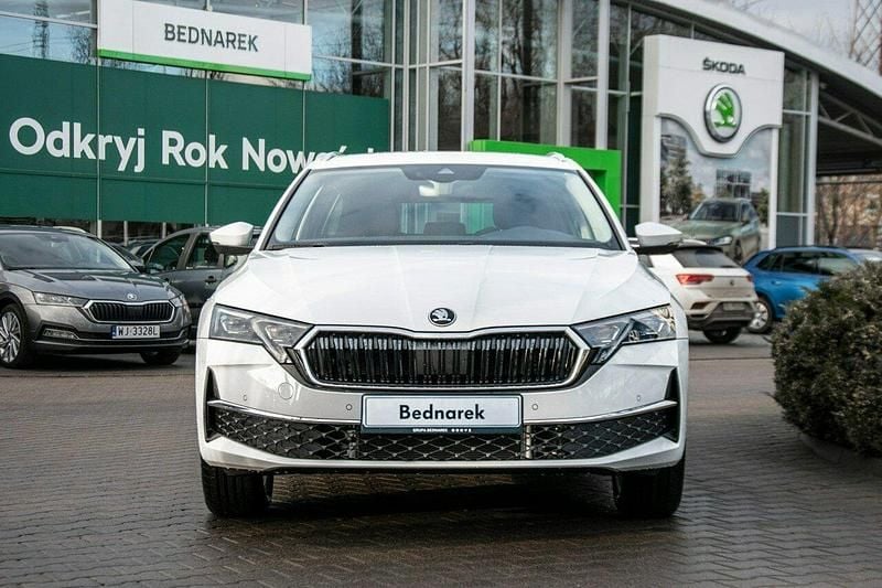 Nowe Skoda Octavia Selection 2025 Biały Kombi