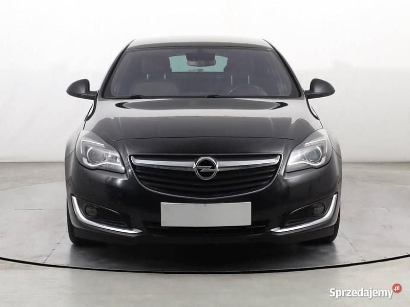 Używany Opel Insignia 170 KM (125 kW) 2015 Czarny Hatchback