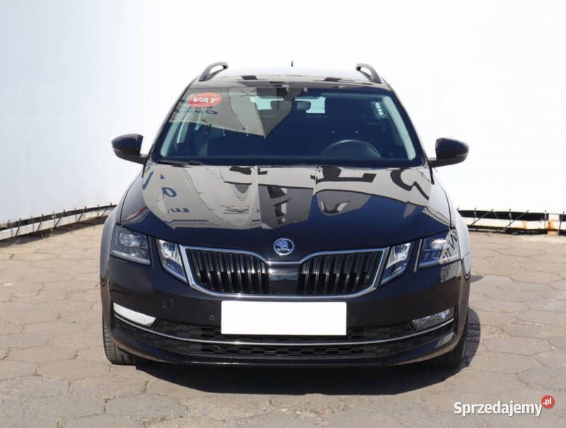 Czarny Używany 2019 Skoda Octavia Kombi | 65 999 zł (Uczciwa cena) - Obraz 1/4