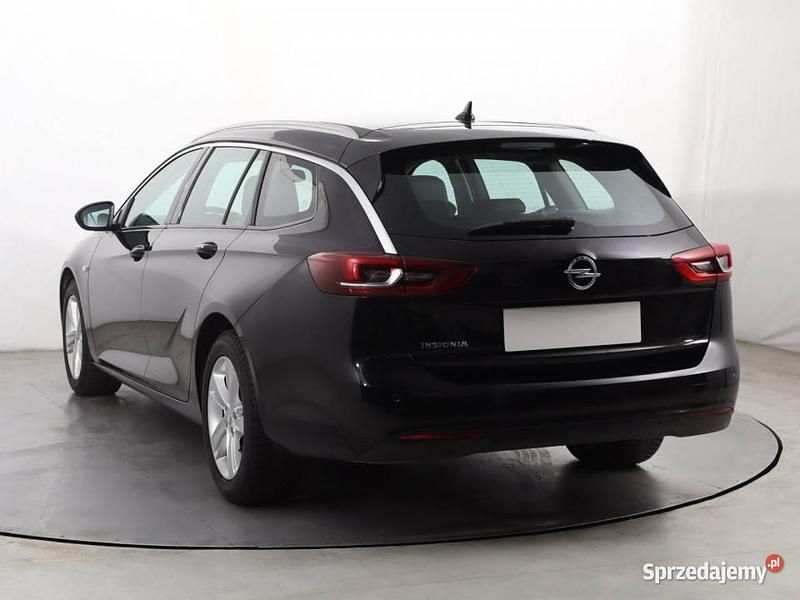 Używany Opel Insignia 165 KM (121 kW) 2020 Czarny Kombi