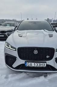 Używany Jaguar F-Pace 551 KM (405 kW) 2022 Biały SUV