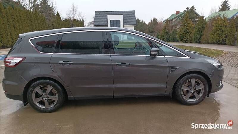 Grafitowy Używany 2015 Ford S-MAX S Minivan | 55 000 zł - Obraz 1/4