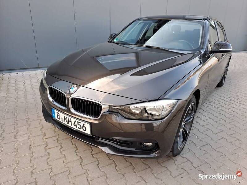 Używany 2016 BMW 318 | 46 900 zł - Obraz 1/4