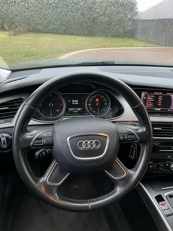 Szary Używany 2012 Audi A4 Sedan/Limuzyna | 39 900 zł (Uczciwa cena) - Obraz 1/4
