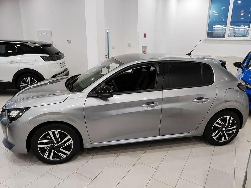 Używany Peugeot 208 Allure 100 KM (73 kW) 2023 Szary (metalik) Hatchback