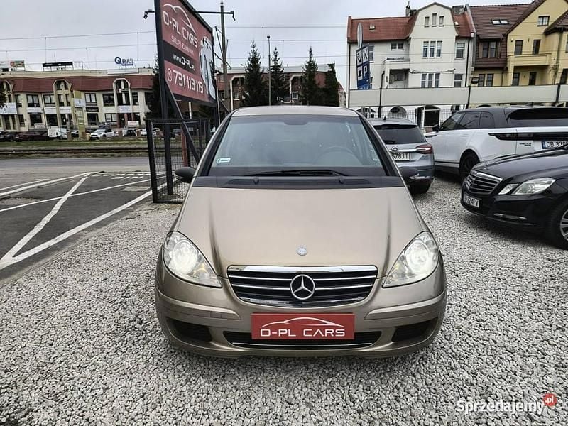 Złoty (metalik) Używany 2005 Mercedes A170 Hatchback | 11 900 zł (Uczciwa cena) - Obraz 1/4