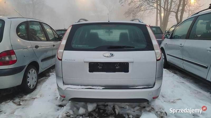 Używany Ford Focus 2008 Srebrny Kombi