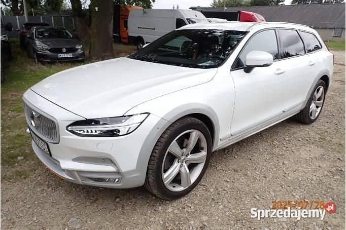 Używany 2018 Volvo V90 CC Kombi | 76 064 zł (Uczciwa cena) - Obraz 1/4