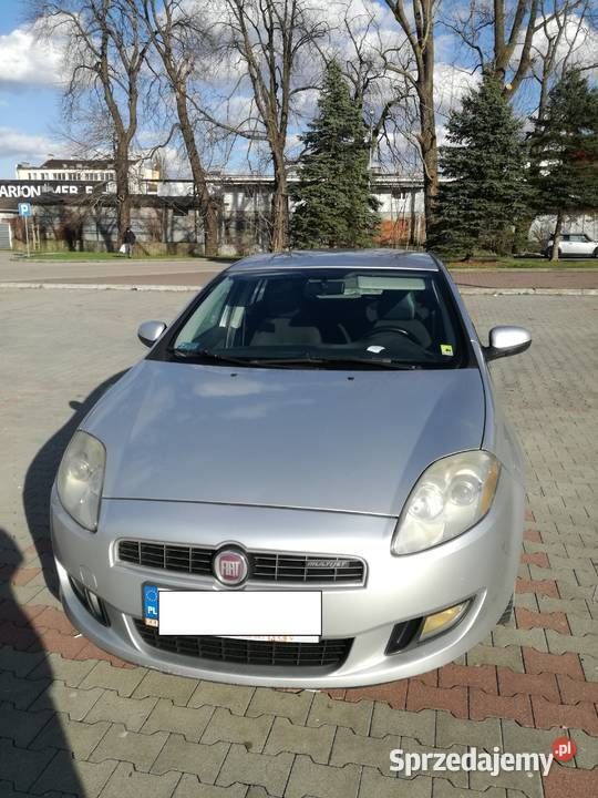 Srebrny Używany 2007 Fiat Bravo Hatchback | 10 000 zł (Uczciwa cena) - Obraz 1/4