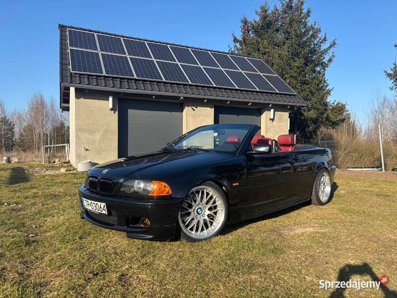 Czarny Używany 2002 BMW 330 Cabriolet Kabriolet | 44 999 zł - Obraz 1/4