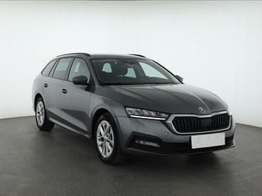 Szary Używany 2022 Skoda Octavia Kombi | 66 999 zł (Uczciwa cena) - Obraz 1/4