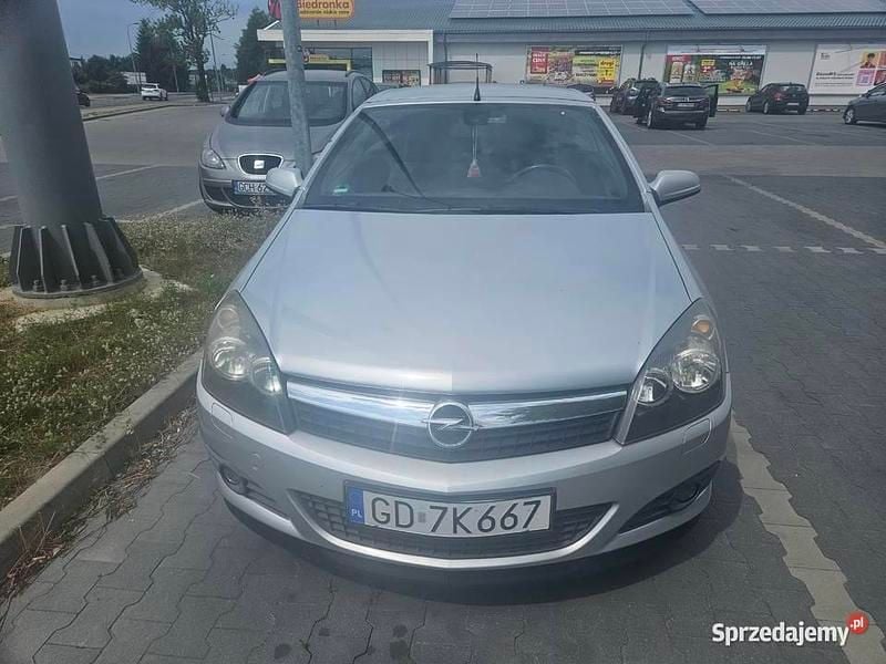 Używany 2007 Opel Astra Kabriolet | 6700 zł (Dobra cena) - Obraz 1/4