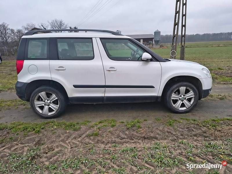 Używany Skoda Yeti 140 KM (102 kW) 2011 Biały SUV