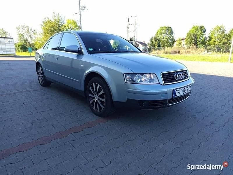 Srebrny Używany 2002 Audi A4 Sedan/Limuzyna | 8800 zł (Uczciwa cena) - Obraz 1/4