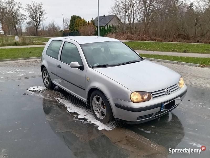 Srebrny Używany 2000 VW Golf IV Hatchback | 3299 zł (Uczciwa cena) - Obraz 1/3