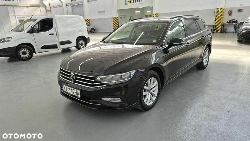Czarny Używany 2022 VW Passat Business Kombi | 69 495 zł (Dobra cena) - Obraz 1/4