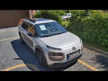 Biały Używany 2014 Citroën C4 Cactus Hatchback | 31 000 zł - Obraz 1/4