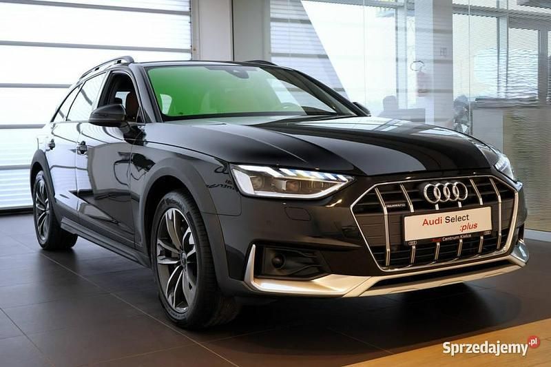 Używany Audi A4 Allroad Ambiente 204 KM (150 kW) 2023 Czarny Kombi