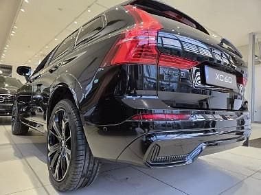 Używany Volvo XC60 Ultra 284 KM (208 kW) 2025 Czarny SUV
