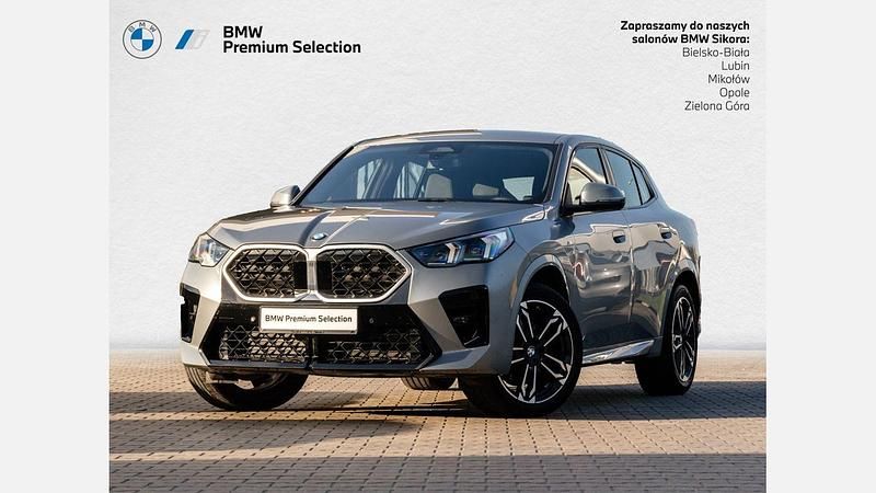 Szary skyscraper metalizowany Używany 2024 BMW X2 Luxury Line SUV | 179 900 zł - Obraz 1/3