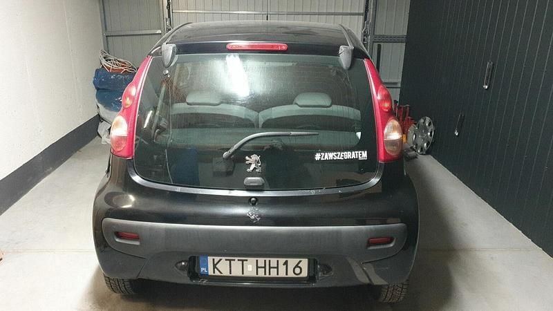 Używany Peugeot 107 68 KM (50 kW) 2006 Czarny Hatchback
