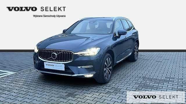 Niebieski Używany 2023 Volvo XC60 Plus SUV | 174 900 zł (Drogi) - Obraz 1/3