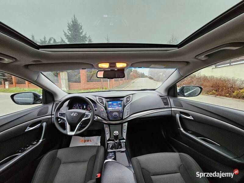 Czarny Używany 2015 Hyundai i40 Kombi | 39 900 zł (Uczciwa cena) - Obraz 1/4