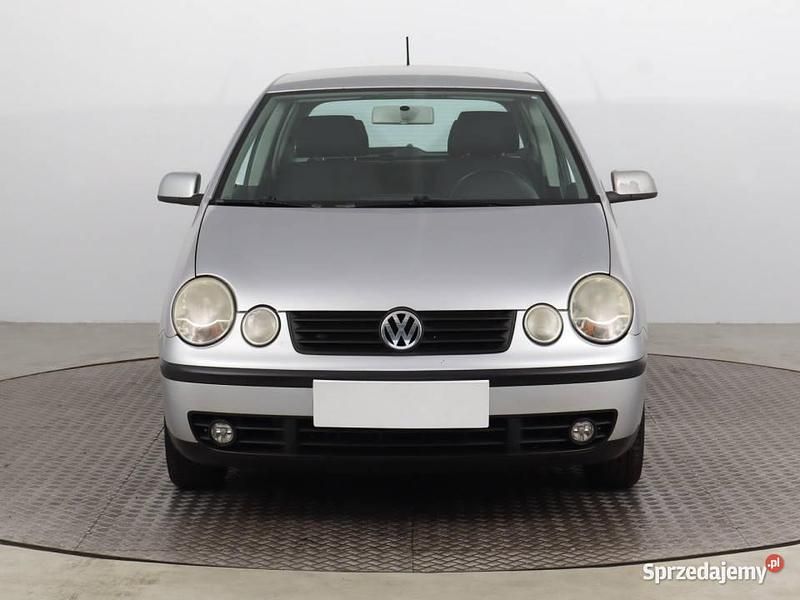 Srebrny Używany 2004 VW Polo Hatchback | 4999 zł (Uczciwa cena) - Obraz 1/4