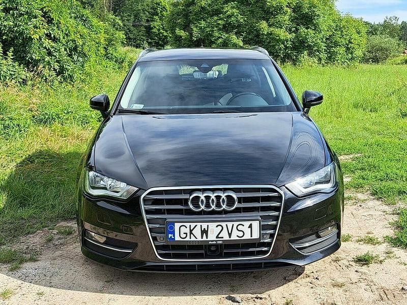 Czarny Używany 2016 Audi A3 Ambition Hatchback | 39 000 zł - Obraz 1/4