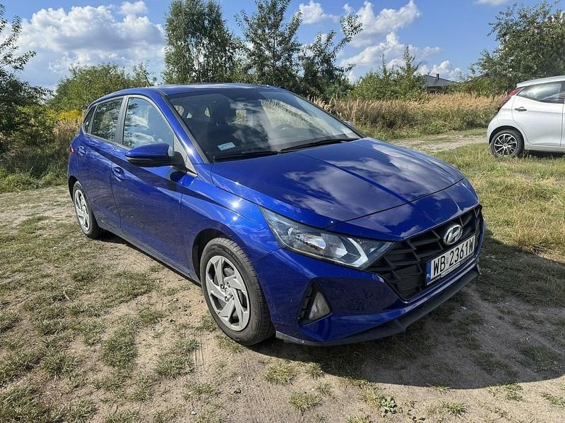 Używany Hyundai i20 Classic 84 KM (61 kW) 2021 Niebieski Hatchback