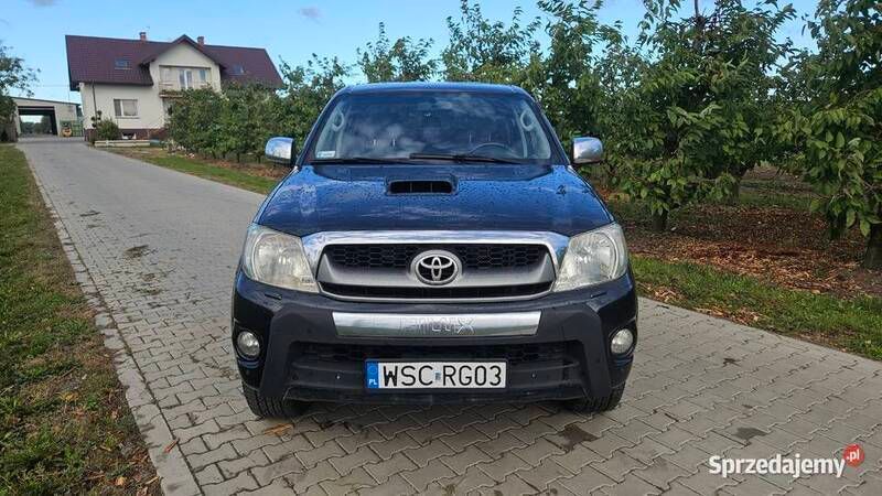 Czarny Używany 2009 Toyota HiLux SR5 Pickup | 55 000 zł (Drogi) - Obraz 1/4
