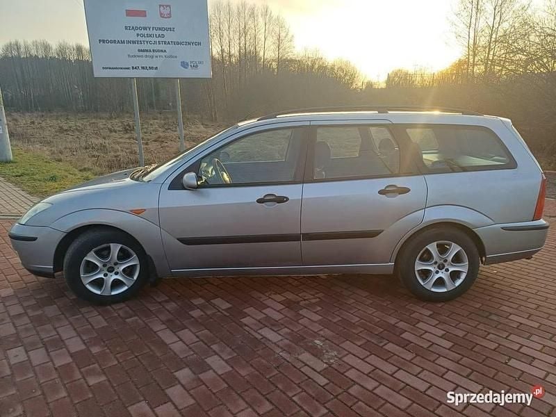 Szary Używany 2003 Ford Focus Kombi | 3900 zł (Dość drogi) - Obraz 1/4