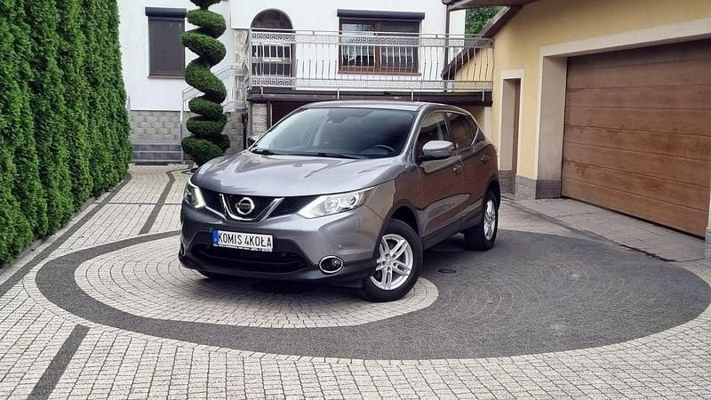 Szary (metalik) Używany 2016 Nissan Qashqai SUV | 39 900 zł (Dobra cena) - Obraz 1/4