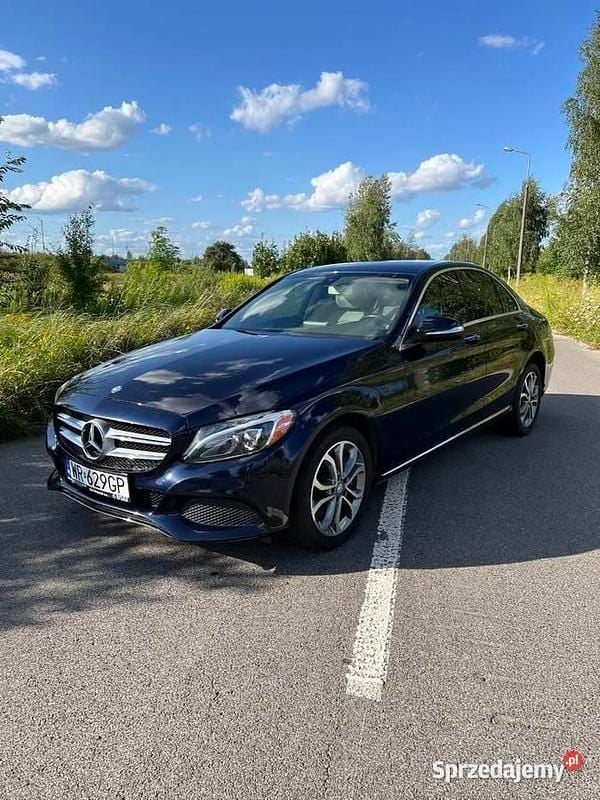 Używany Mercedes C300 2015