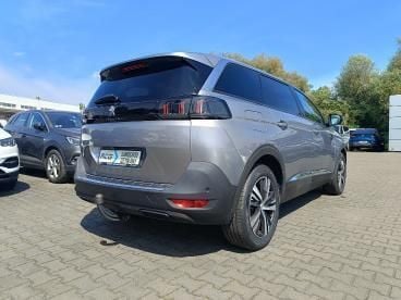 Używany Peugeot 5008 Allure 130 KM (95 kW) 2021 Niebieski Minivan