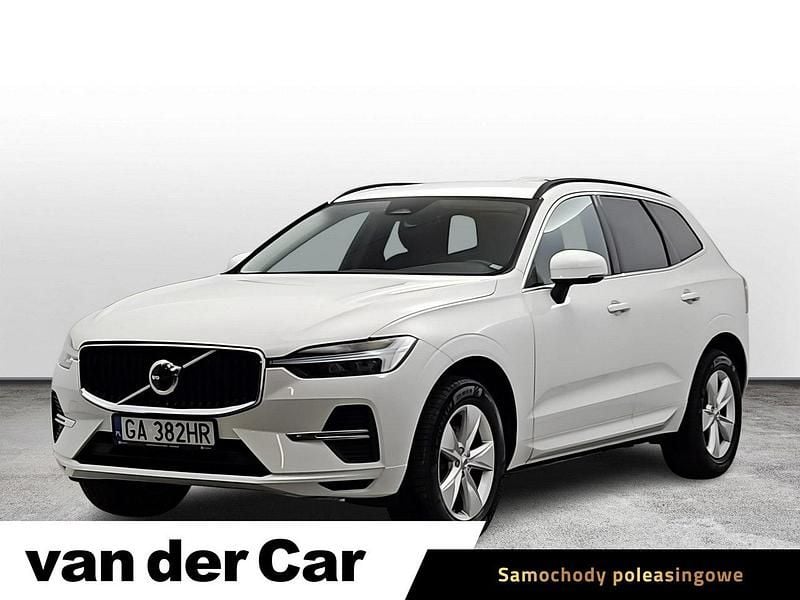 Biały Używany 2021 Volvo XC60 Core SUV | 139 900 zł (Uczciwa cena) - Obraz 1/4