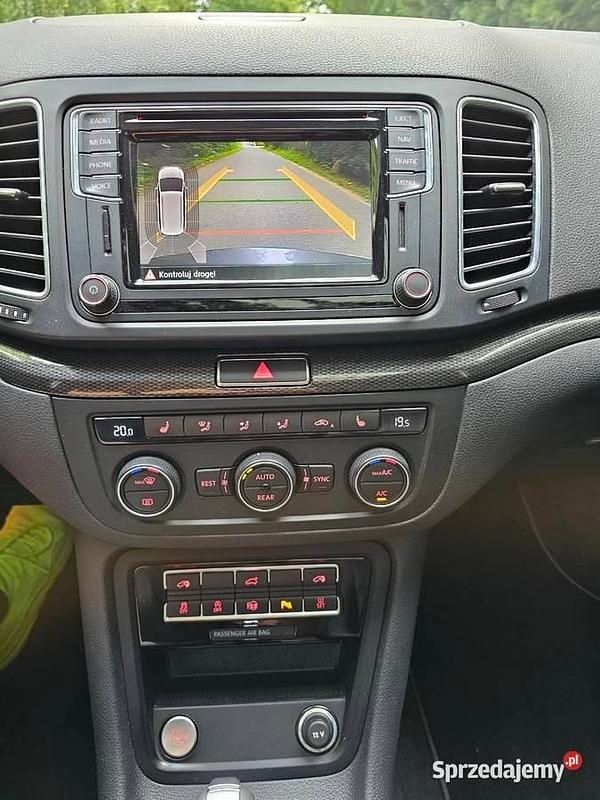 Używany Seat Alhambra 150 KM (110 kW) 2017 Szary Minivan