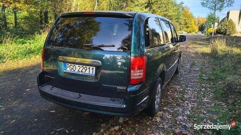 Używany Chrysler Town & Country 2009 Zielony Minivan