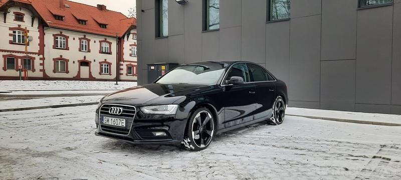 Czarny Używany 2012 Audi A4 Sedan/Limuzyna | 39 800 zł (Uczciwa cena) - Obraz 1/4