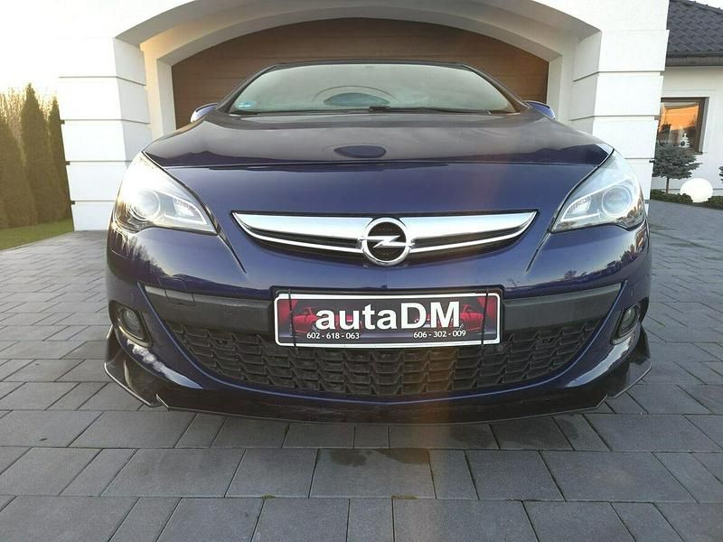 Używany Opel Astra GTC 2014 Niebieski Coupe