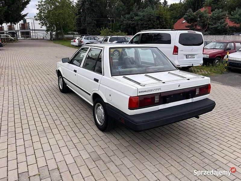 Biały Używany 1989 Nissan Sentra Sedan/Limuzyna | 27 500 zł - Obraz 1/4